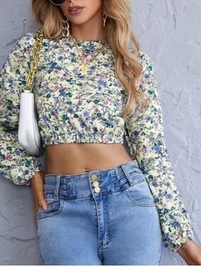New* Floral Long-Sleeve Cropped Top - White/Multicolor